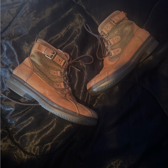 Women’s UGG Shearling Cecile Duck Snow Boots In Chestnut Leather - Picture 4 of 7
